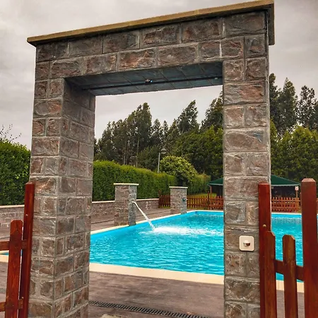 Villaviciosa مكان تخييم 3*