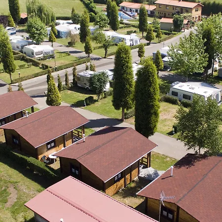 مكان تخييم Villaviciosa Selorio