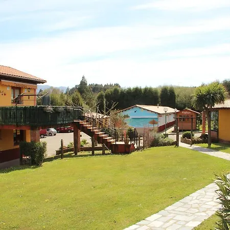 مكان تخييم Villaviciosa Selorio