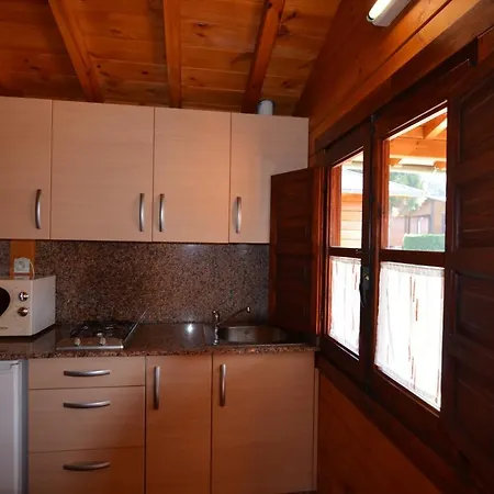 Villaviciosa مكان تخييم 3*